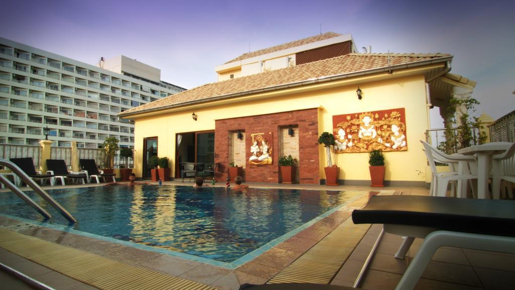 Royal Park Apartments Pantai Jomtien Luaran gambar