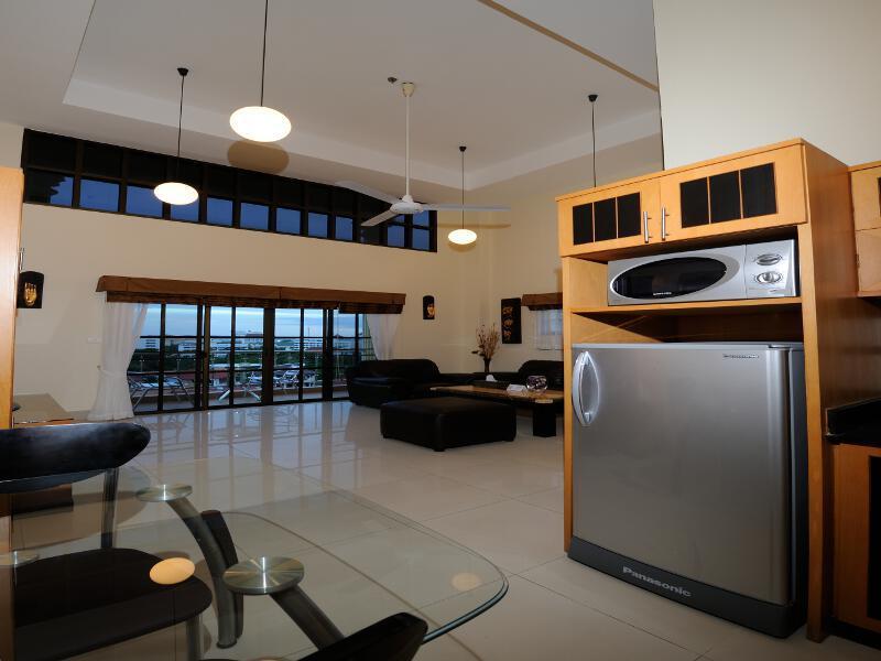Royal Park Apartments Pantai Jomtien Luaran gambar